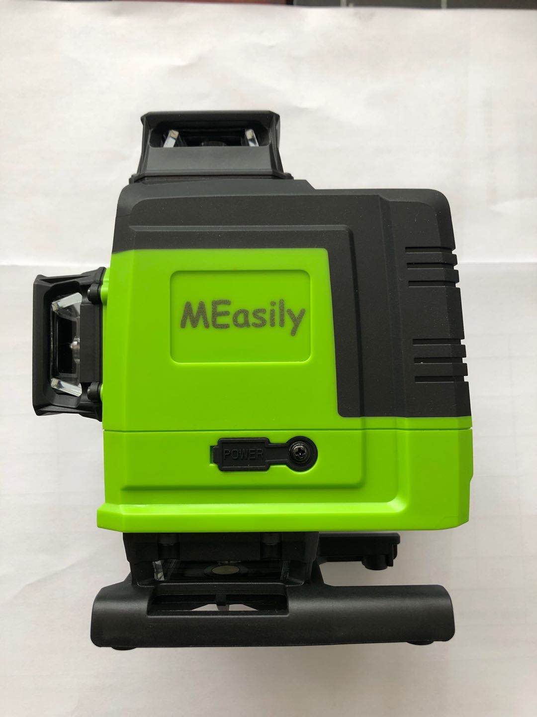 MEasily elf-Leveling 360-Degree Cross Line Laser Level with Pulse Mode - Glow Guards