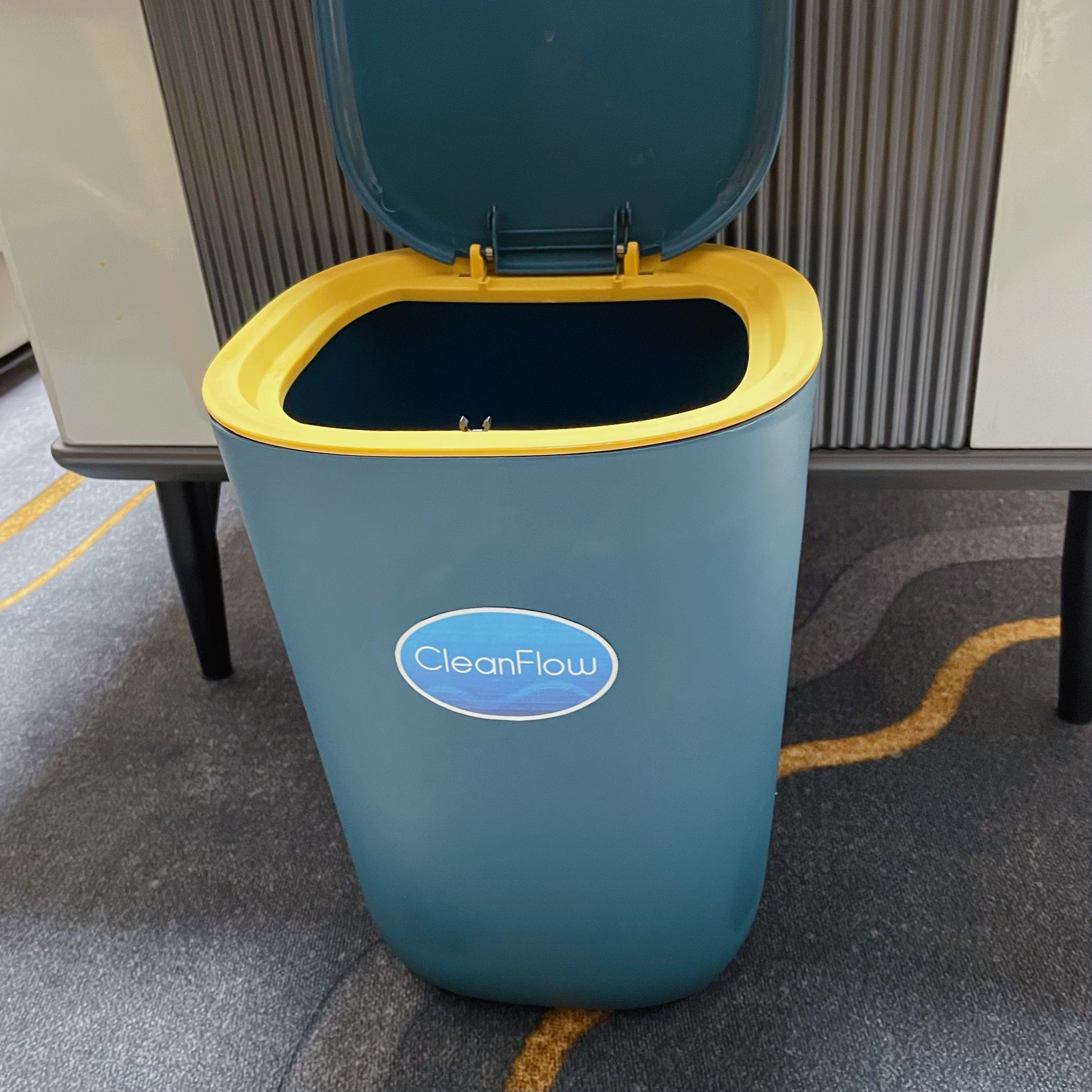 Kitchen Step Trash Can, Plastic With Secure Slide Lock - Glow Guards
